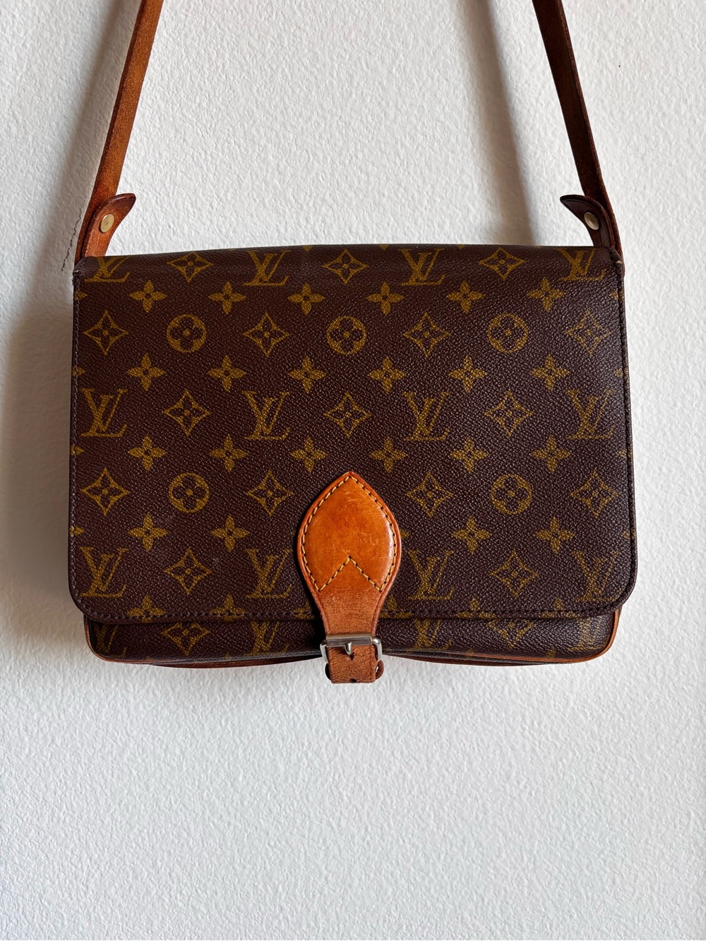 Louis Vuitton Monogram Crossbody with Tan Leather Tab - Picture 3 of 16